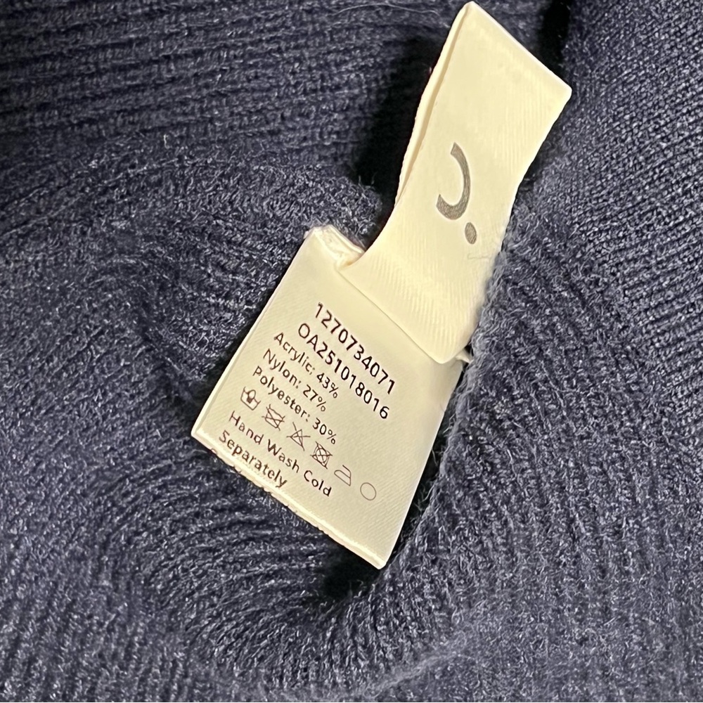 Commense Navy Ribbed Knit Cardigan with Gold Hardware - Picture 9 of 12